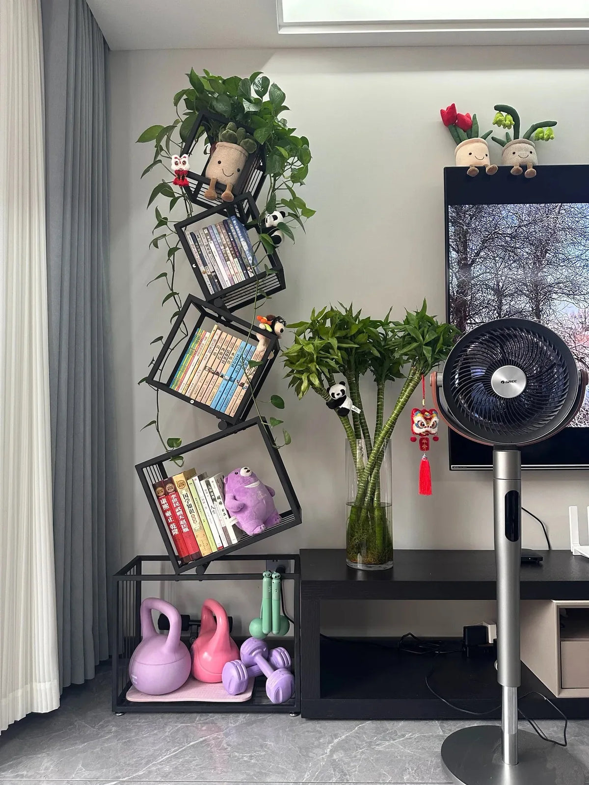 5-Tier Iron Display Bookcase