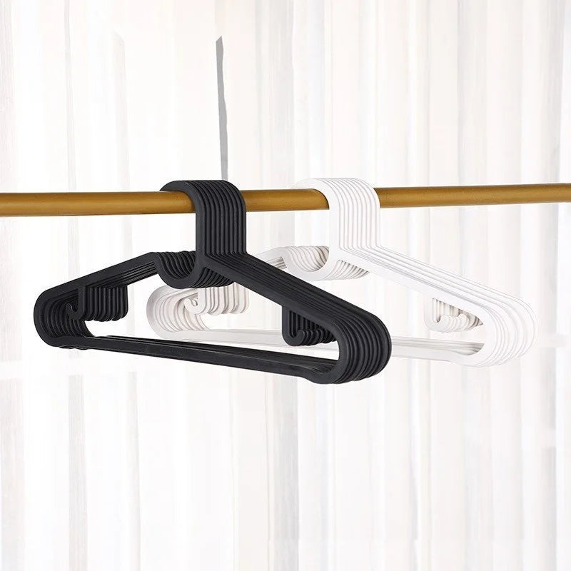 Set of 4 Minimalist Clothes Hangers